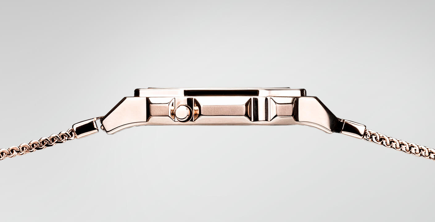 Casio A1000MCG-9EF мужские часы застежка крупным планом