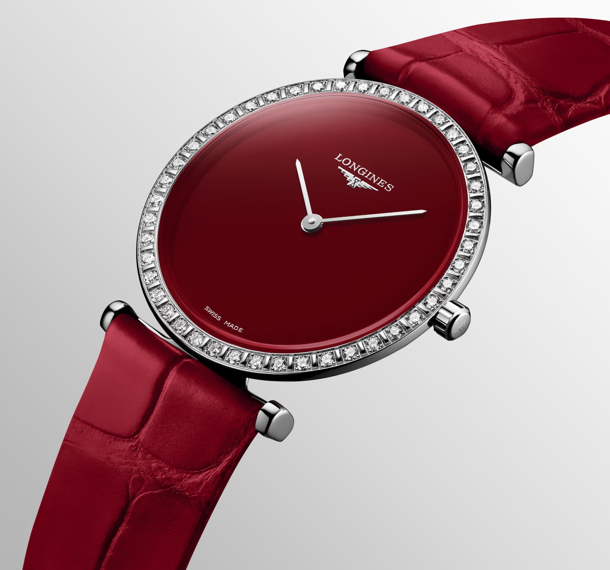 Longines L45230912 женские часы застежка крупным планом