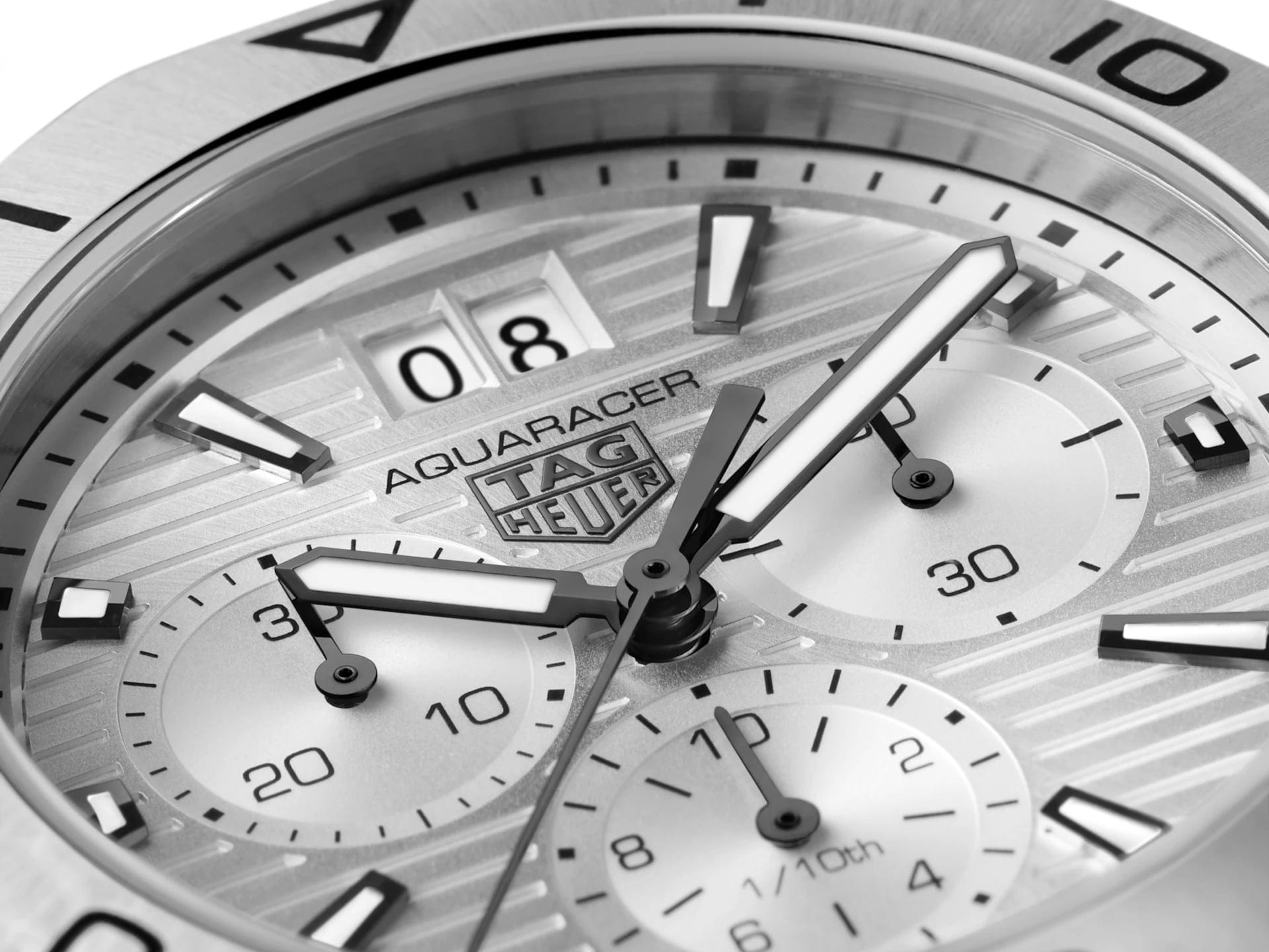 TAG Heuer TAG Heuer Aquaracer Professional 200 Date CBP1111.BA0627 кварцевые мужские часы часы крупный план серебристый циферблата
