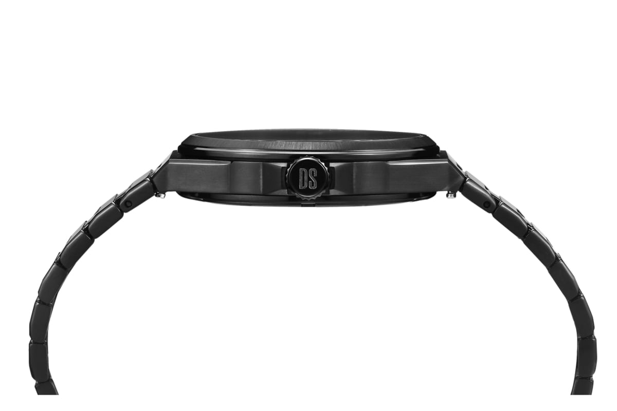 Certina Certina DS-7 Quartz C043.410.33.051.00  — детали корпуса и нержавеющая сталь с pvd-покрытием