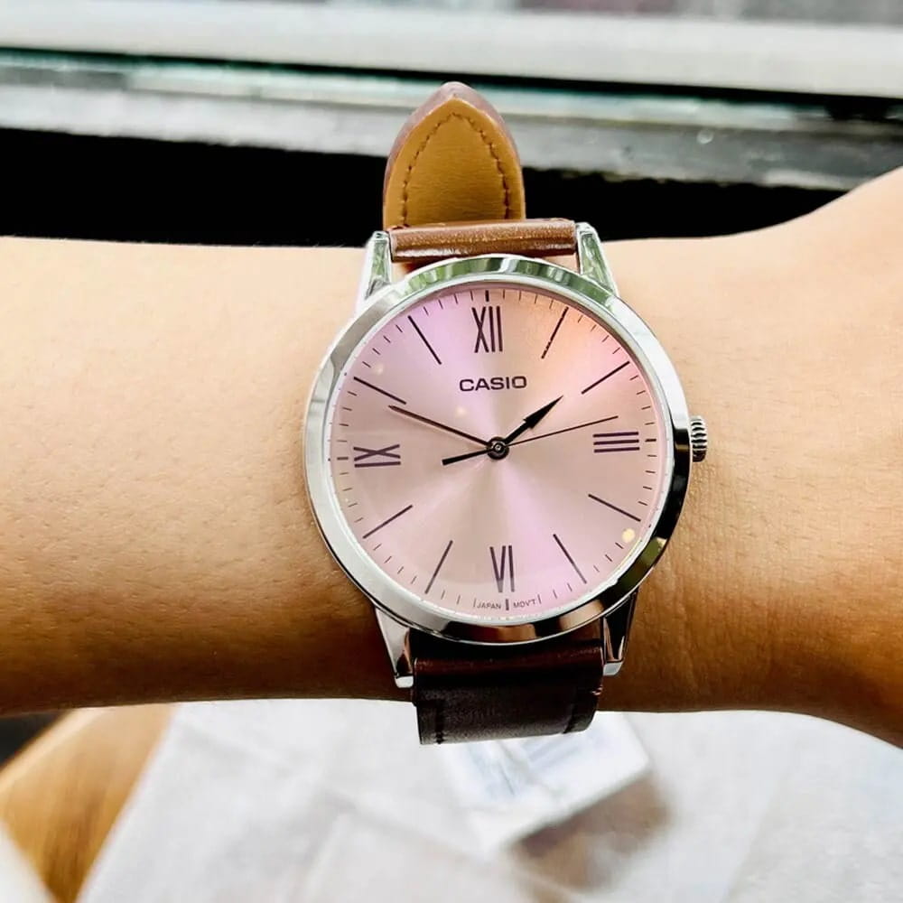 Casio Casio Collection MTP-E600L-5B , наручные мужские часы фото под углом