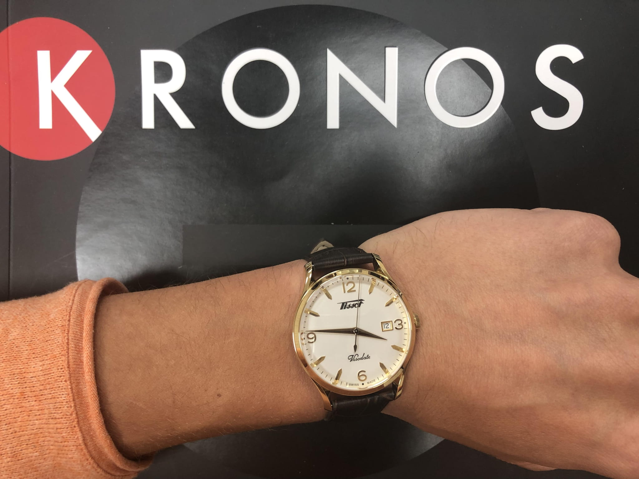 Tissot Tissot Heritage Visodate T118.410.36.277.00, t-heritage швейцария мужские часы на браслете кожаный боковой вид