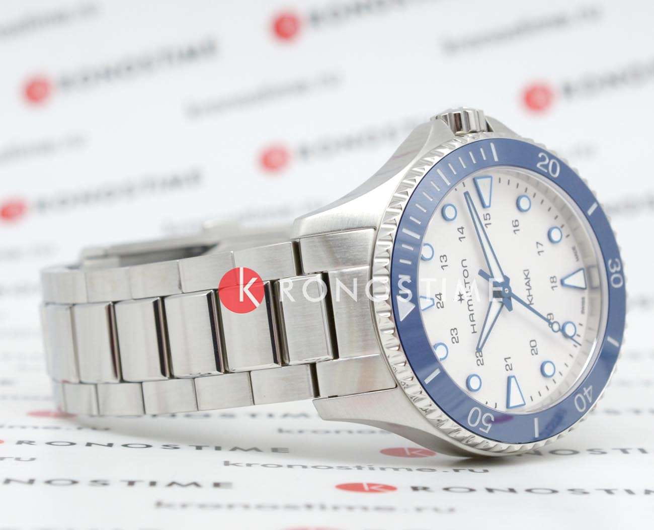 Hamilton Hamilton Khaki Navy Scuba Quartz H82231150 мужские часы белый циферблат на запястье