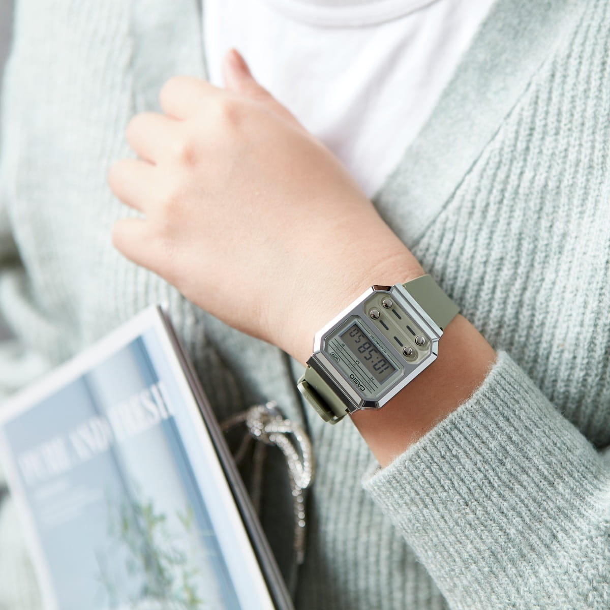 Casio Casio Vintage A100WEF-3ADF , наручные мужские часы фото под углом