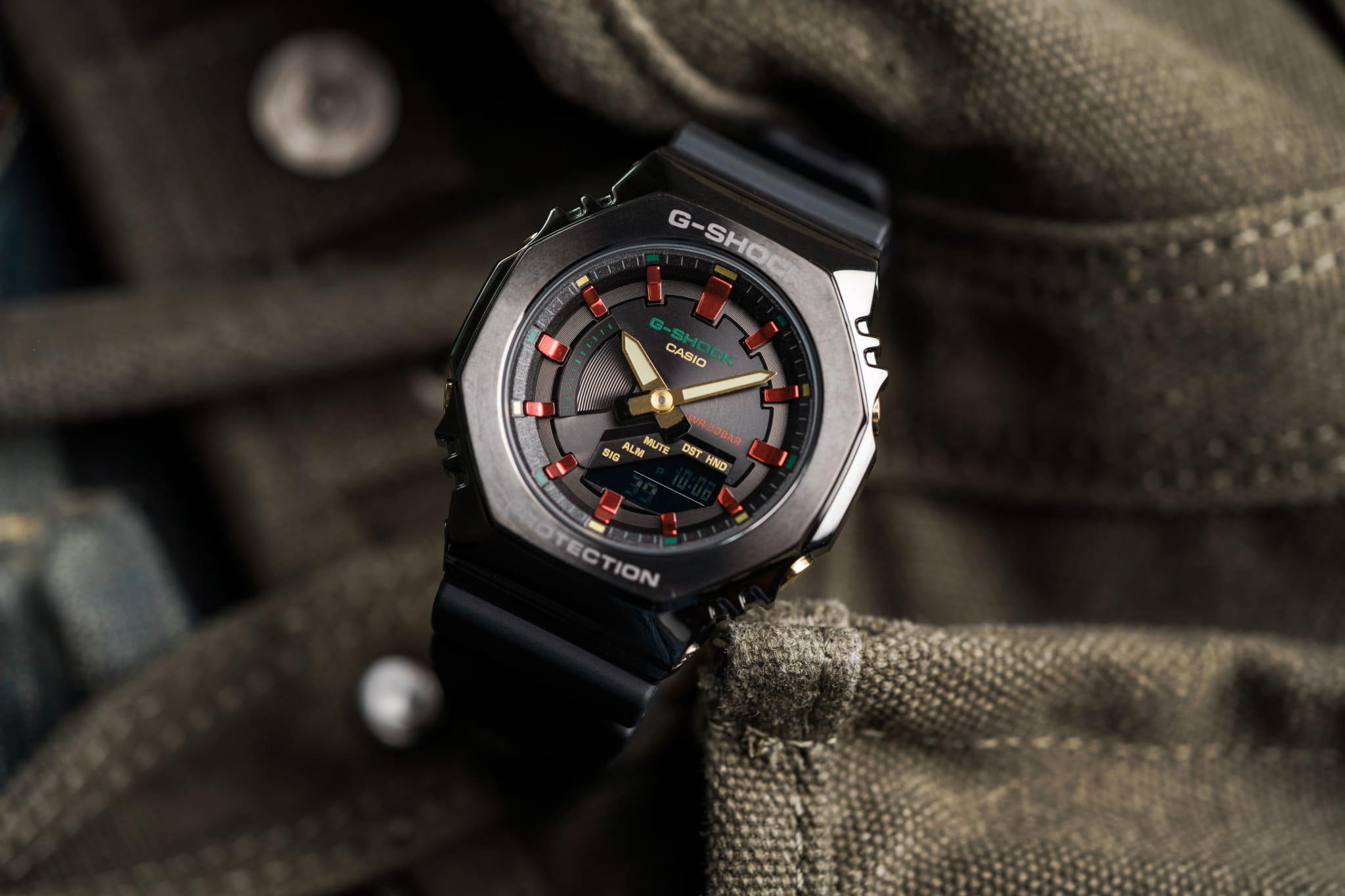 Casio Casio G-Shock GM-S2100CH-1A GM - задняя крышка пластик металл сталь корпуса, япония часы
