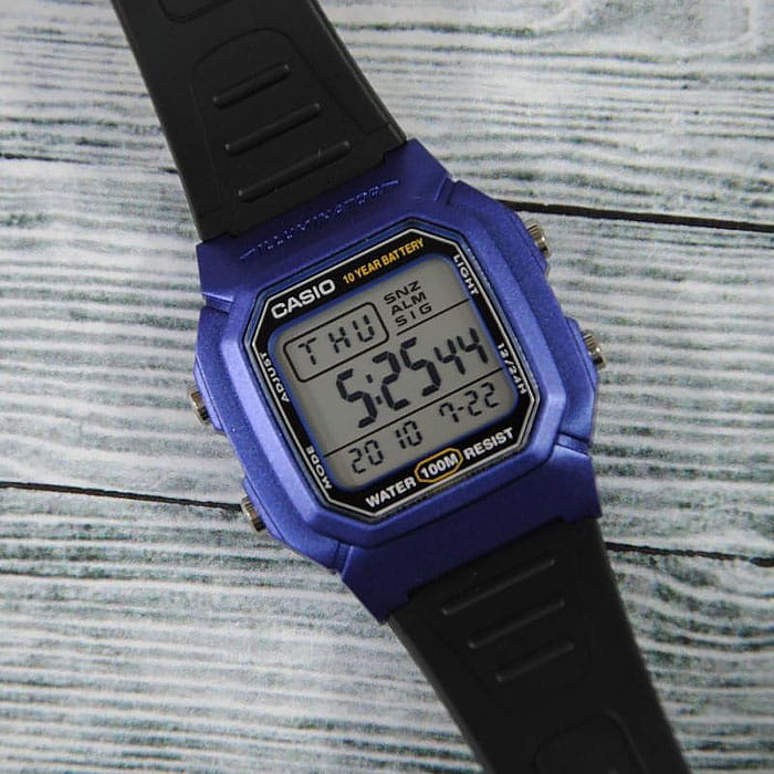 Casio Casio Collection W-800HM-2A, illuminator япония мужские часы на браслете пластик боковой вид