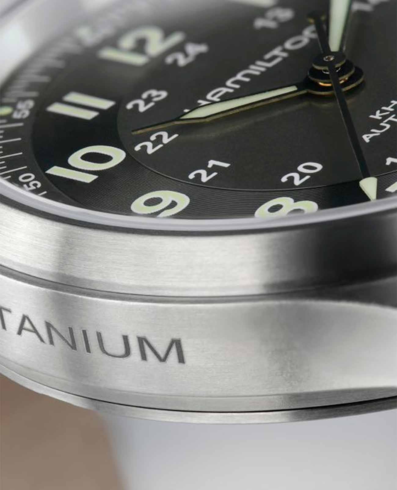 Hamilton Hamilton Khaki Field Titanium Auto H70545550  — детали корпуса и кожаный