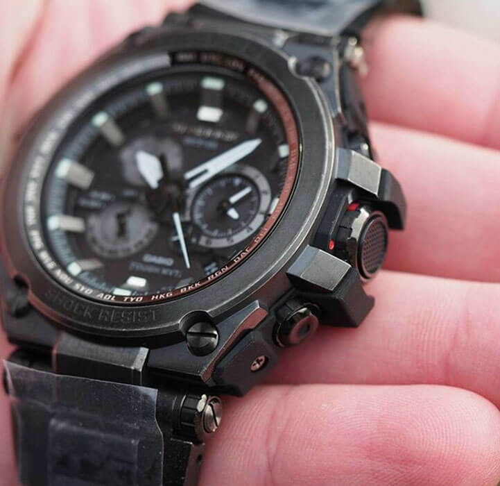 Casio Casio G-Shock Premium MTG-S1000V-1AER электронные мужские часы часы крупный план черный циферблата