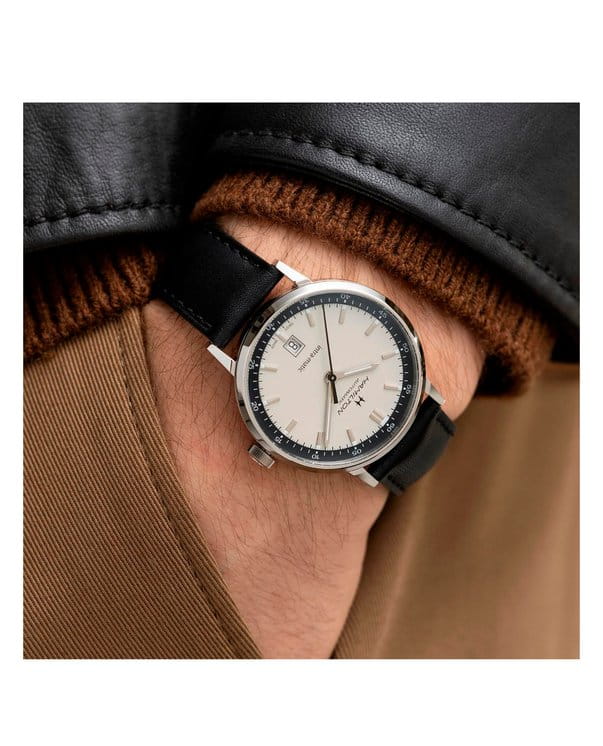 Hamilton Hamilton American Classic Intra-Matic Auto H38425720 механические мужские часы часы крупный план  циферблата