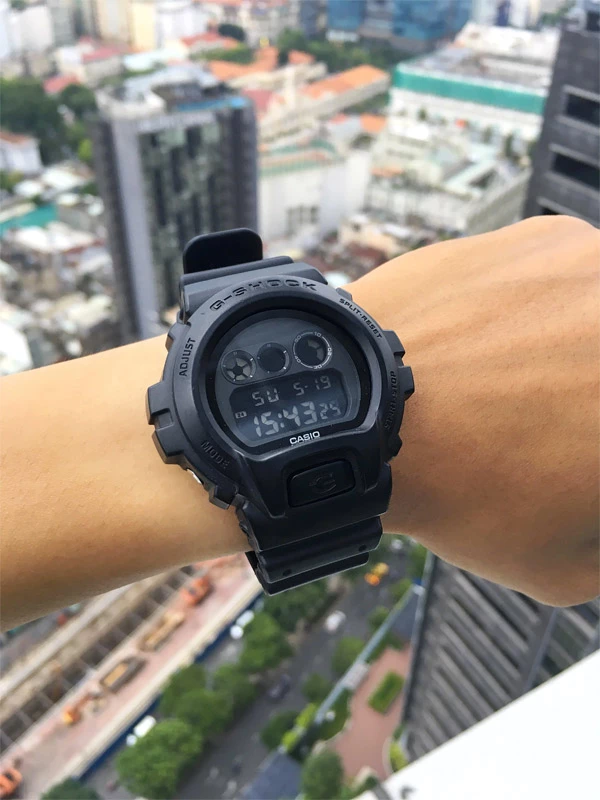 Casio G-Shock DW-6900BB-1