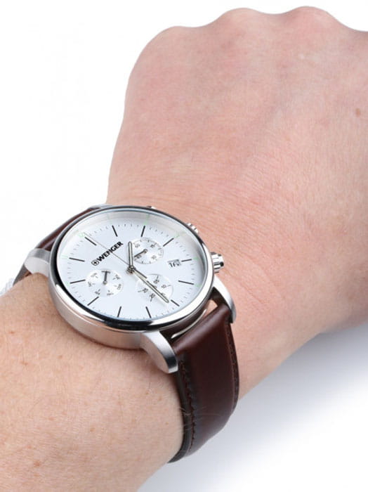 Wenger 01.1743.101 , наручные мужские часы фото под углом